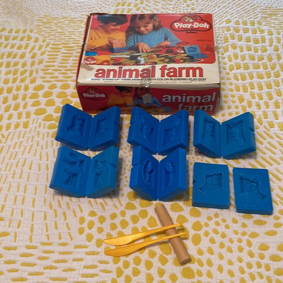 Vintage Animal Farm Play-Doh Modeling Set by Kenner with original box - Picture 4 of 16